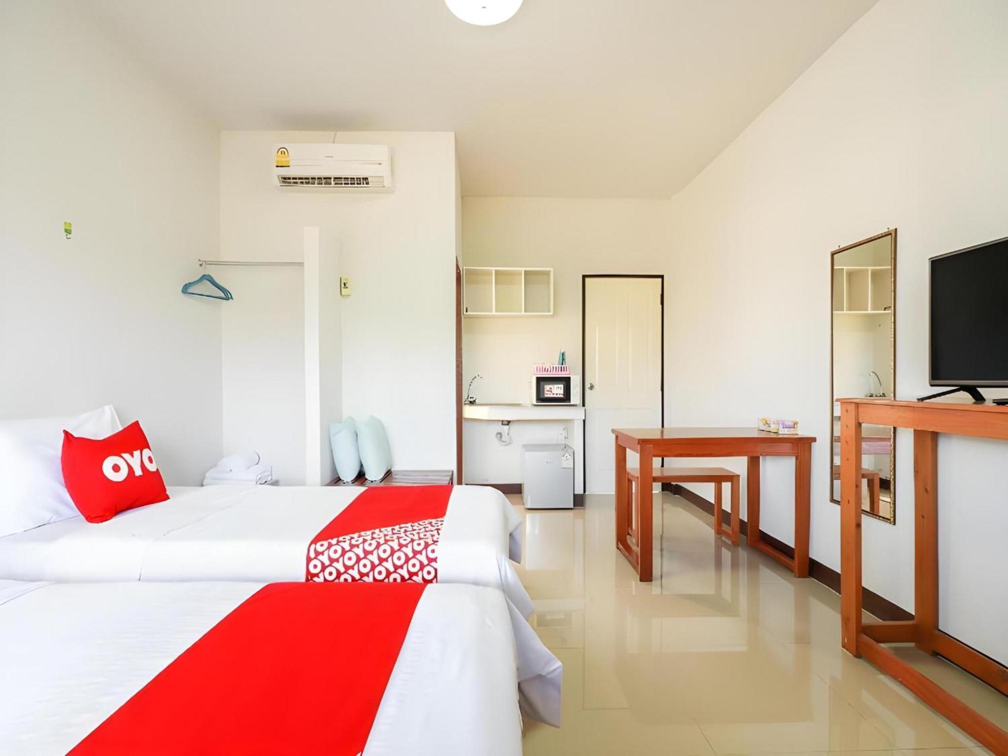 Dnk Baan Suan Hotel Lamphun Exterior photo