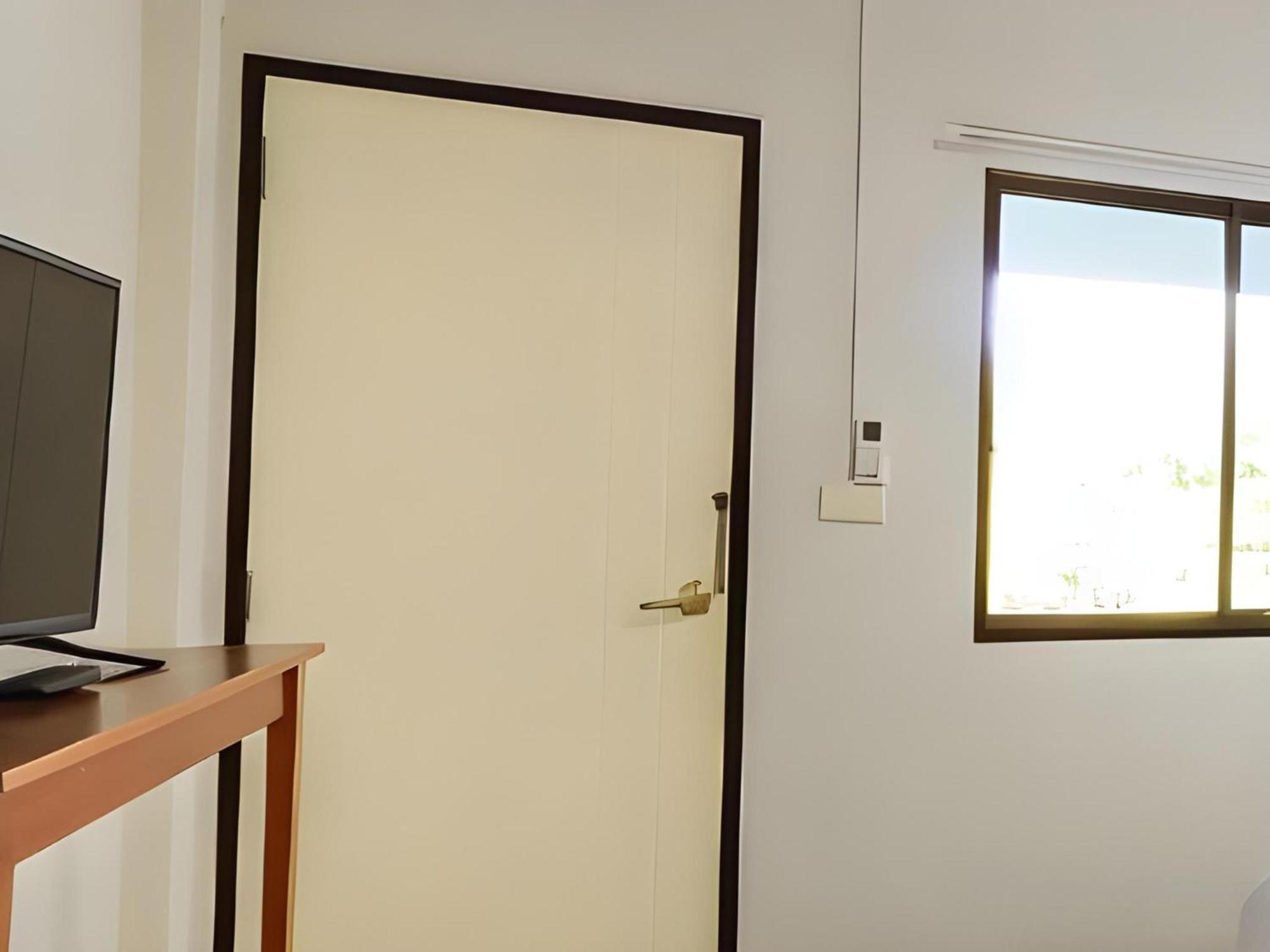 Dnk Baan Suan Hotel Lamphun Exterior photo