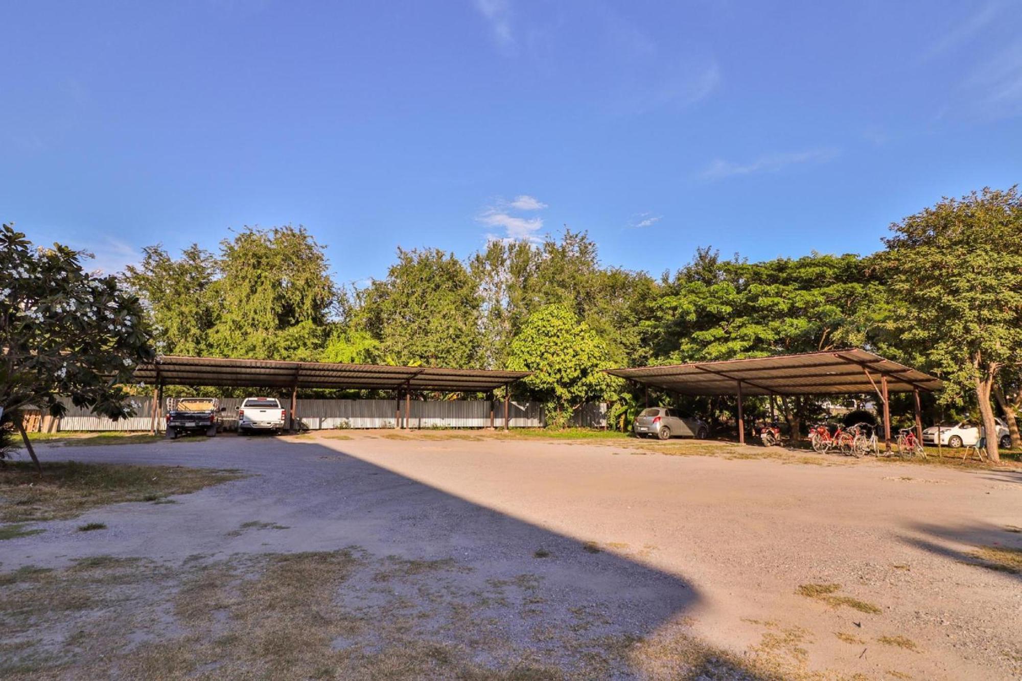 Dnk Baan Suan Hotel Lamphun Exterior photo